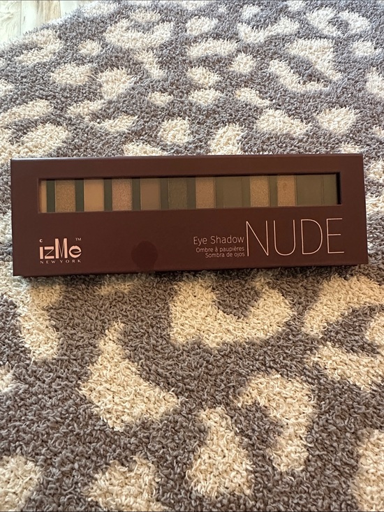 Izme Other - Izme New York Nude Eyeshadow Palette